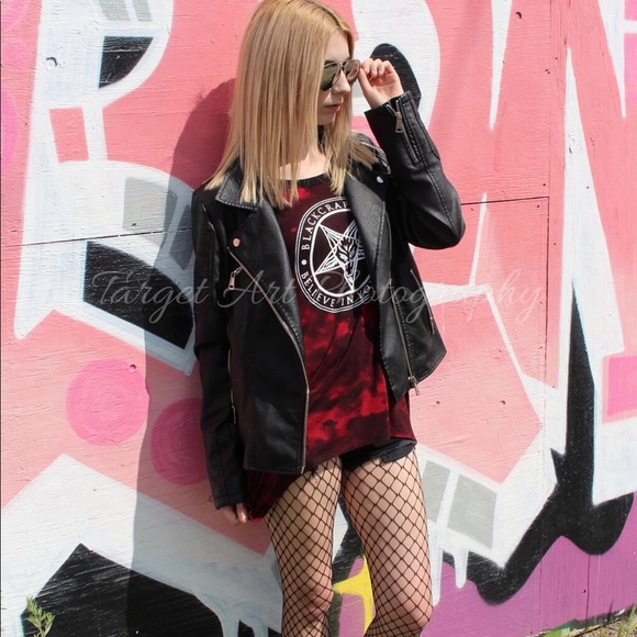 Meet your Posher, Joleen - Picture 1 of 1